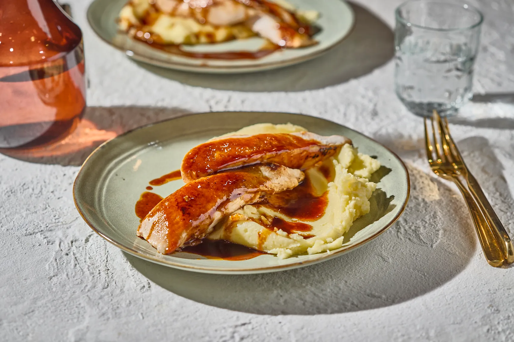Sous vide csirkemell burgonyapürével és csirkejus-vel